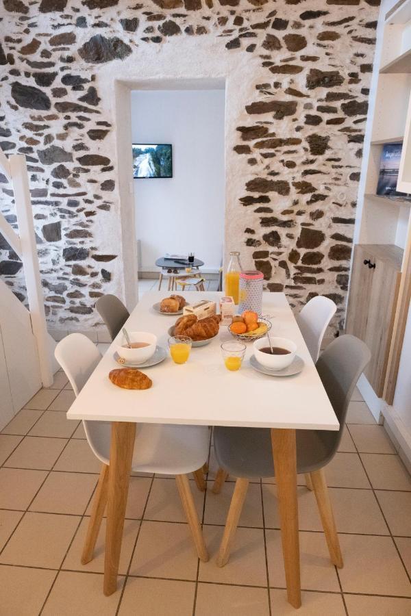 Ferienwohnung Le Duplex A Mimine Le Pin-en-Mauges Exterior foto
